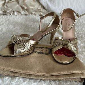 Brand New Gucci gold knotted sandal heels 39 8 or 9